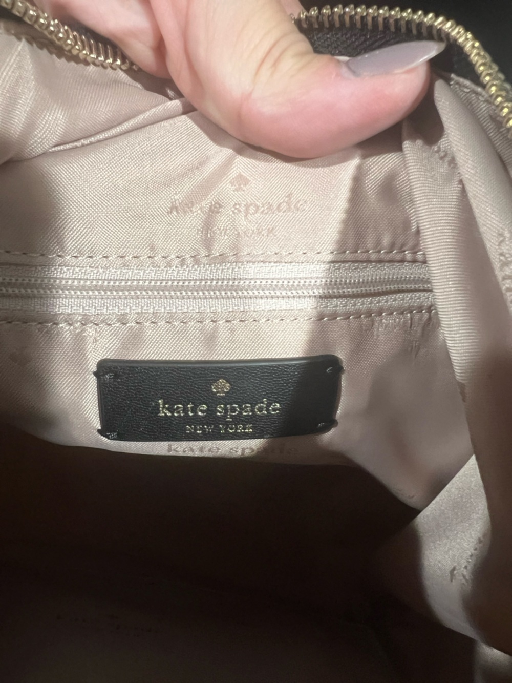 Kate Spade Chelsea Large Duffle Crossbody Beige Neutral Everyday Bag - Picture 8 of 12